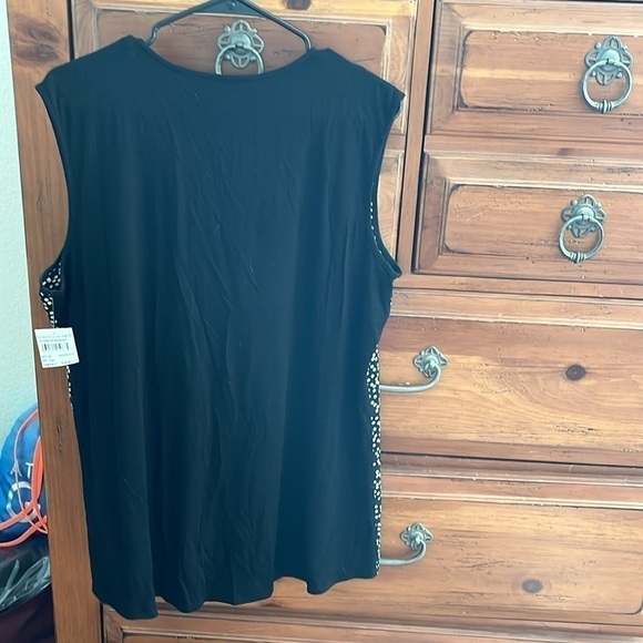 Vince Camuto Women’s Black And White Polka Dot Sleeveless Blouse Size Large NWT - Picture 5 of 8